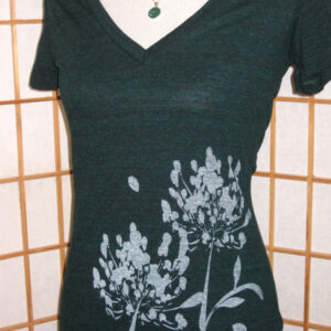 Forest Green Heather V-Neck Tee with Agapanthus (M)
